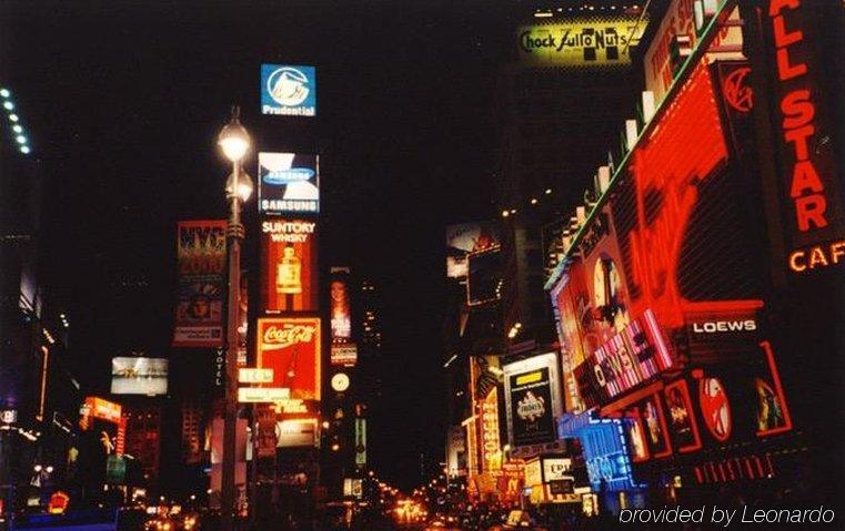 โรงแรมฮอลิเดย์อินน์ เอ็กซ์เพรส มาสเพท นิวยอร์ก ภายนอก รูปภาพ